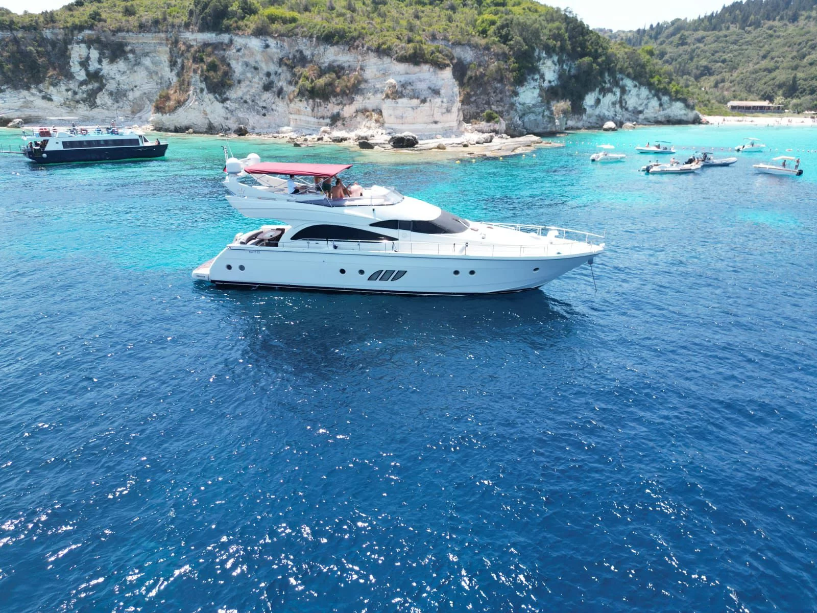 Dominator 62 S (Carmen)  - 4
