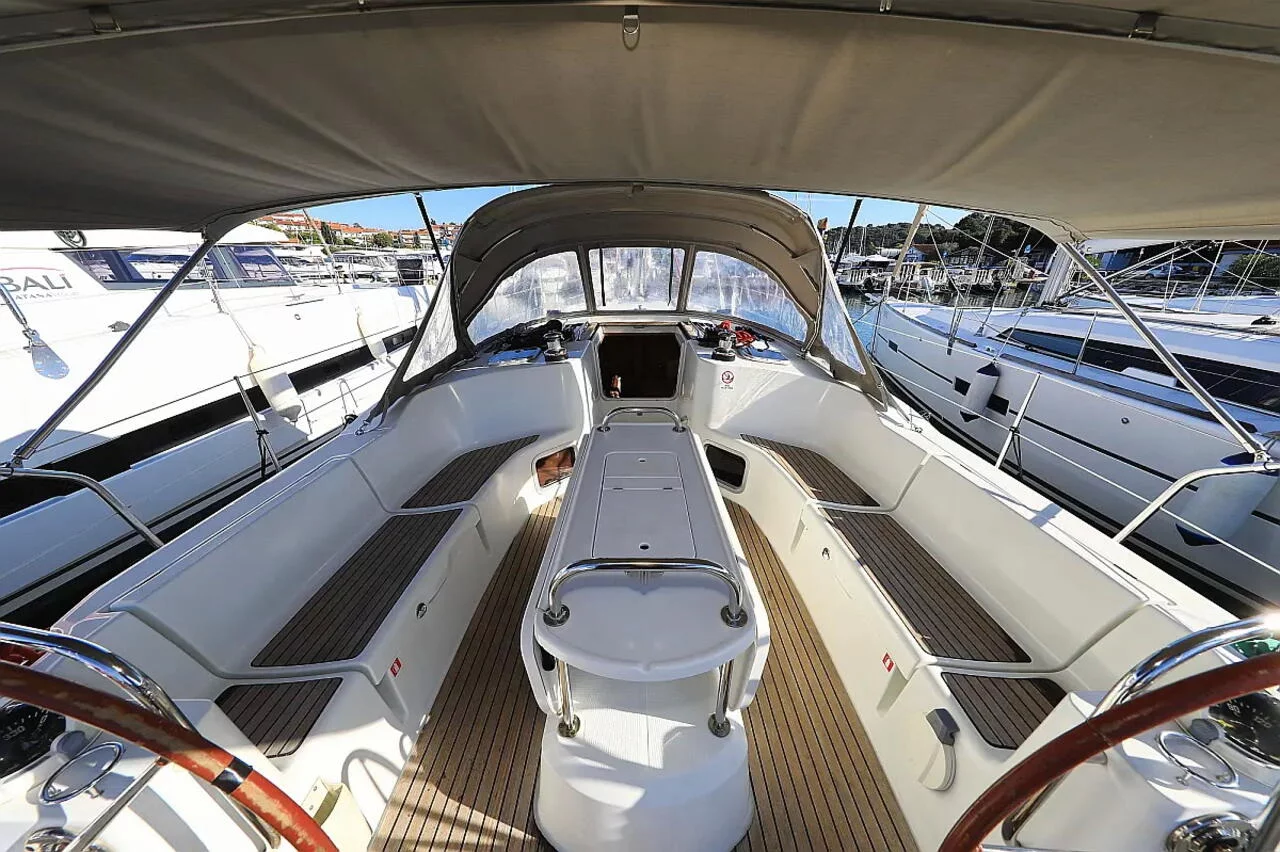 Sun Odyssey 44i (ECONOMY)  - 8