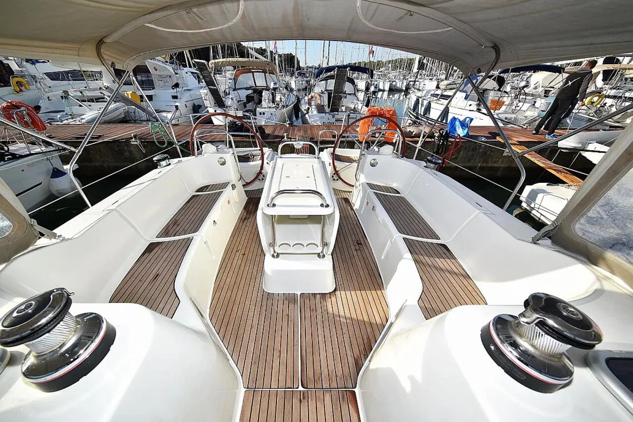 Sun Odyssey 44i (ECONOMY)  - 9