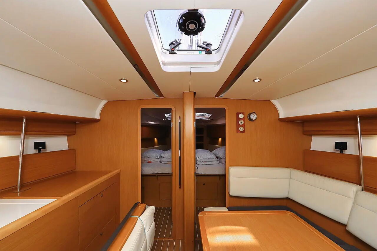 Photo #11 - Sun Odyssey 44i (ECONOMY) en Pula - 43535