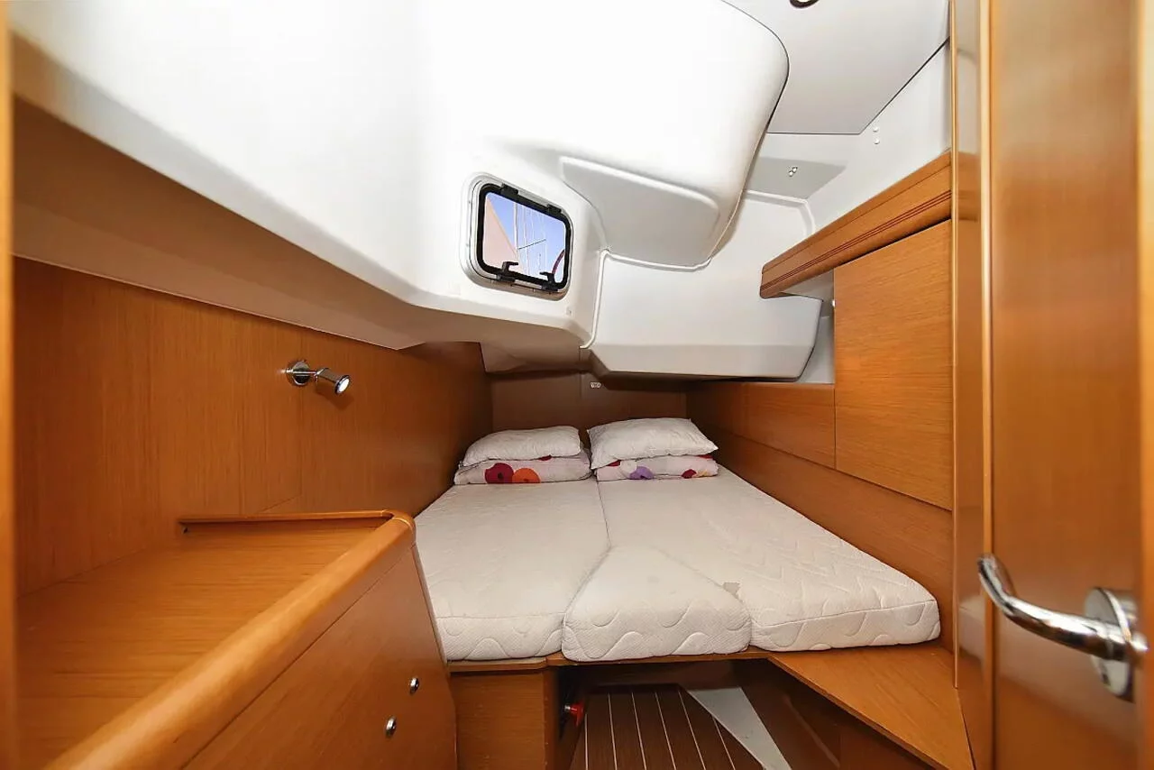 Sun Odyssey 44i (ECONOMY)  - 13