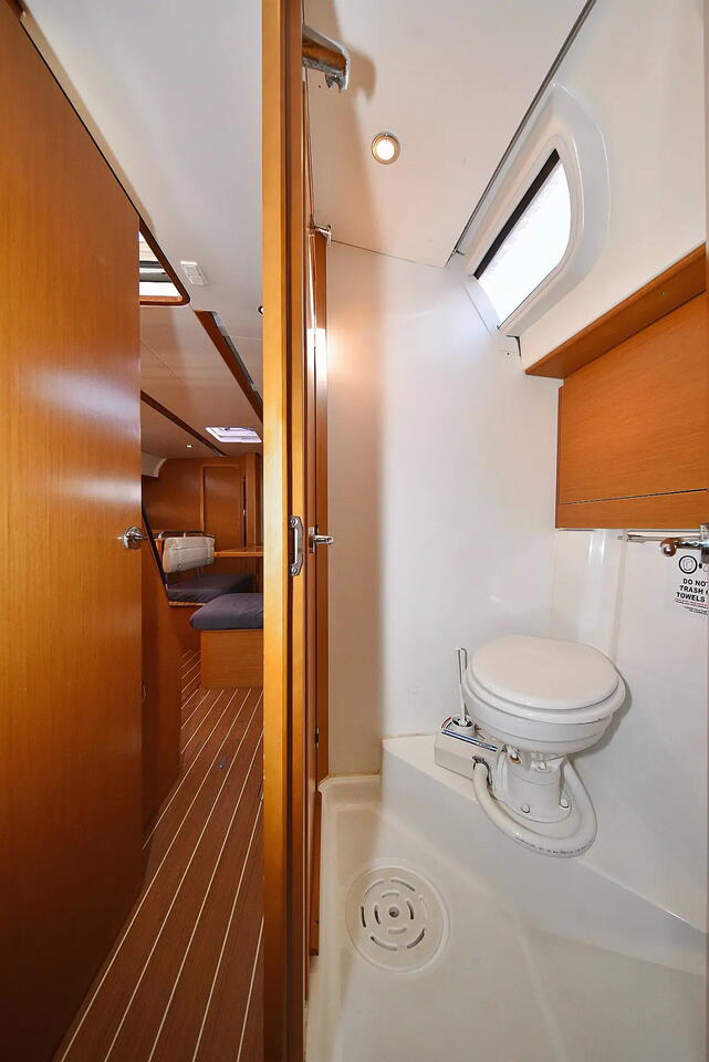 Photo #16 - Sun Odyssey 44i (ECONOMY) en Pula - 43535