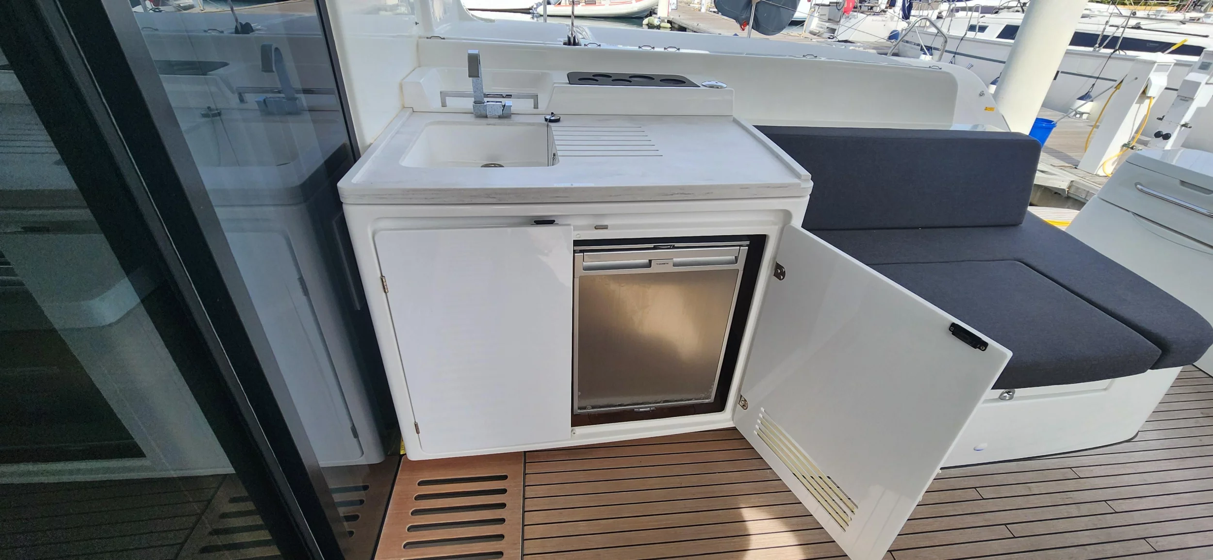 Lagoon 51 OW - 4 + 1 cab. (Moondance)  - 21
