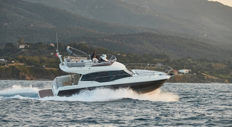 Photo #3 - Prestige 420 Fly (Martin) in Split - 43563