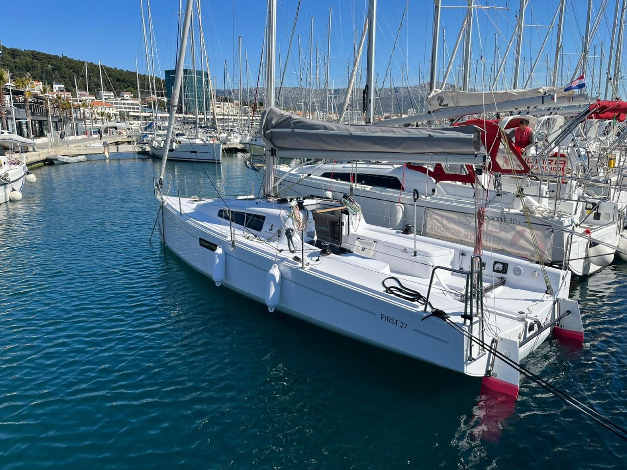 Photo #3 - First 27 (Šuferina) in Split - 43567