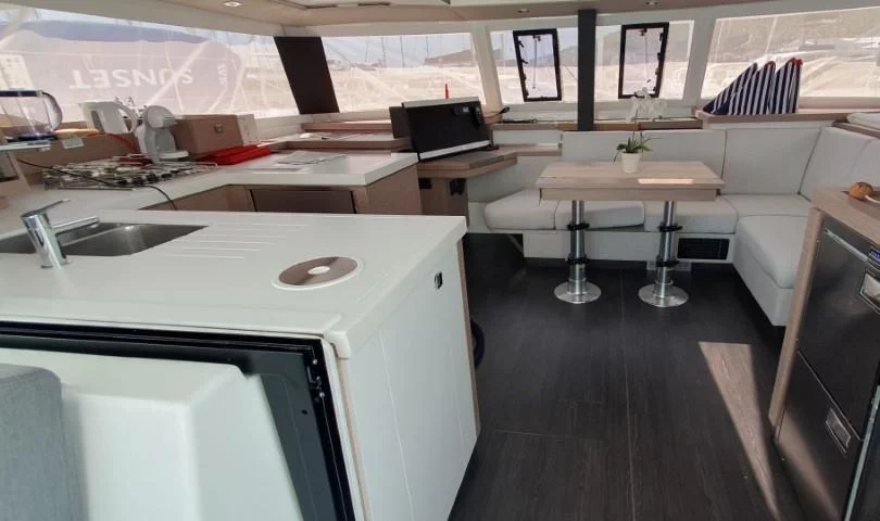Fountaine Pajot Astrea 42 - 4 + 1 cab. (Crazy Diamond)  - 7