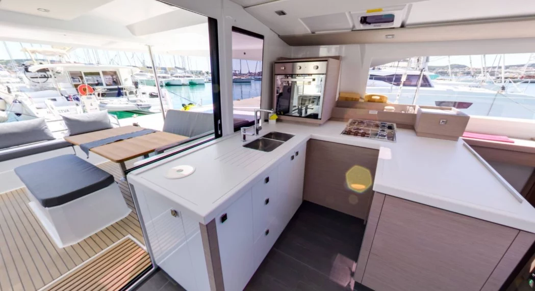 Fountaine Pajot Astrea 42 - 4 + 2 cab. (Magic Summer)  - 10