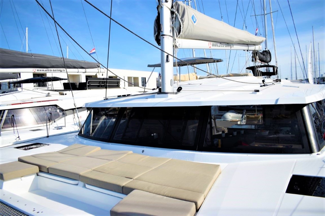 Photo #5 - Fountaine Pajot Astrea 42 - 4 + 2 cab. (Ocean Runner) in Trogir - 43573