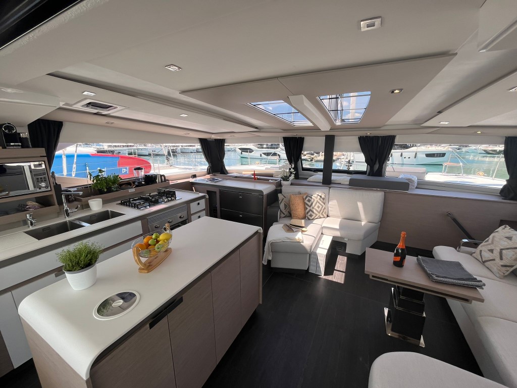 Photo #13 - Fountaine Pajot Aura 51 - 5 + 1 cab. (Cosmos) in Trogir - 43574