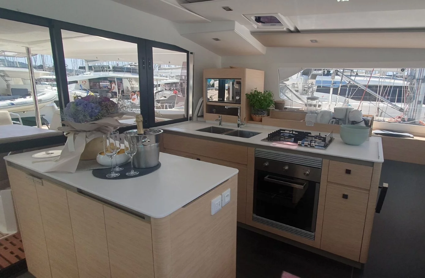 Fountaine Pajot Aura 51 - 5 + 1 cab. (Sunrise)  - 16