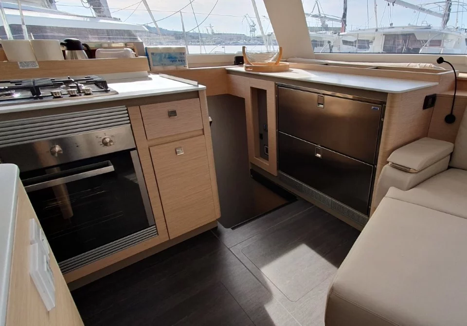 Fountaine Pajot Aura 51 (Princess)  - 10