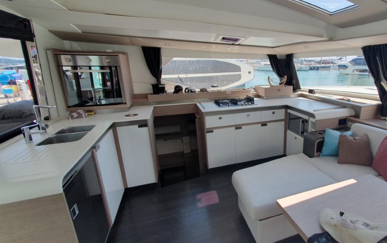 Photo #10 - Fountaine Pajot Elba 45 - 3 cab. (Dreamcatcher) in Trogir - 43577