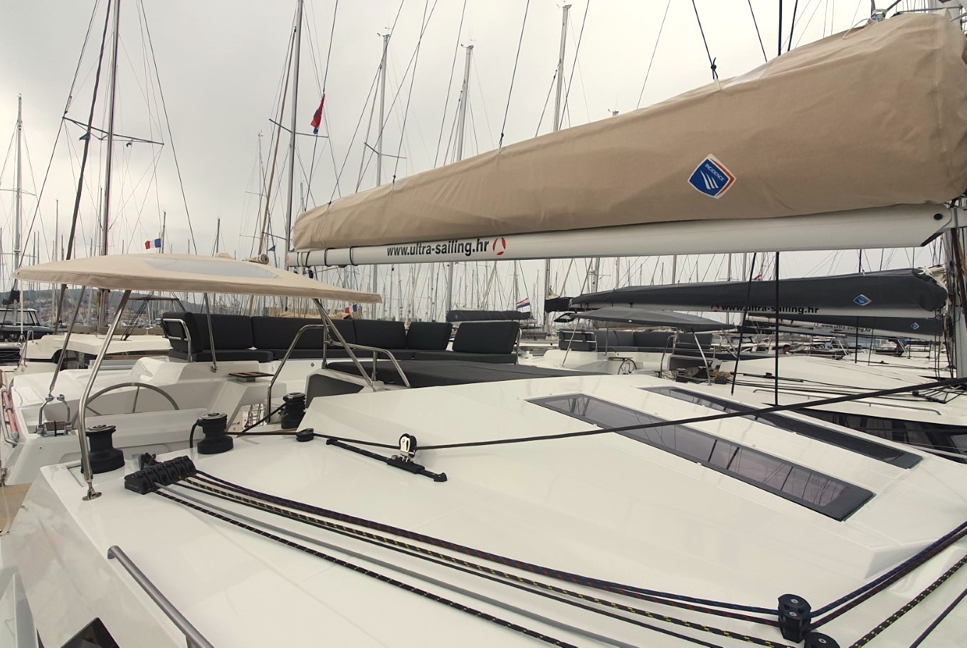 Photo #9 - Fountaine Pajot Elba 45 - 5 cab. (Adria Blue) in Trogir - 43579