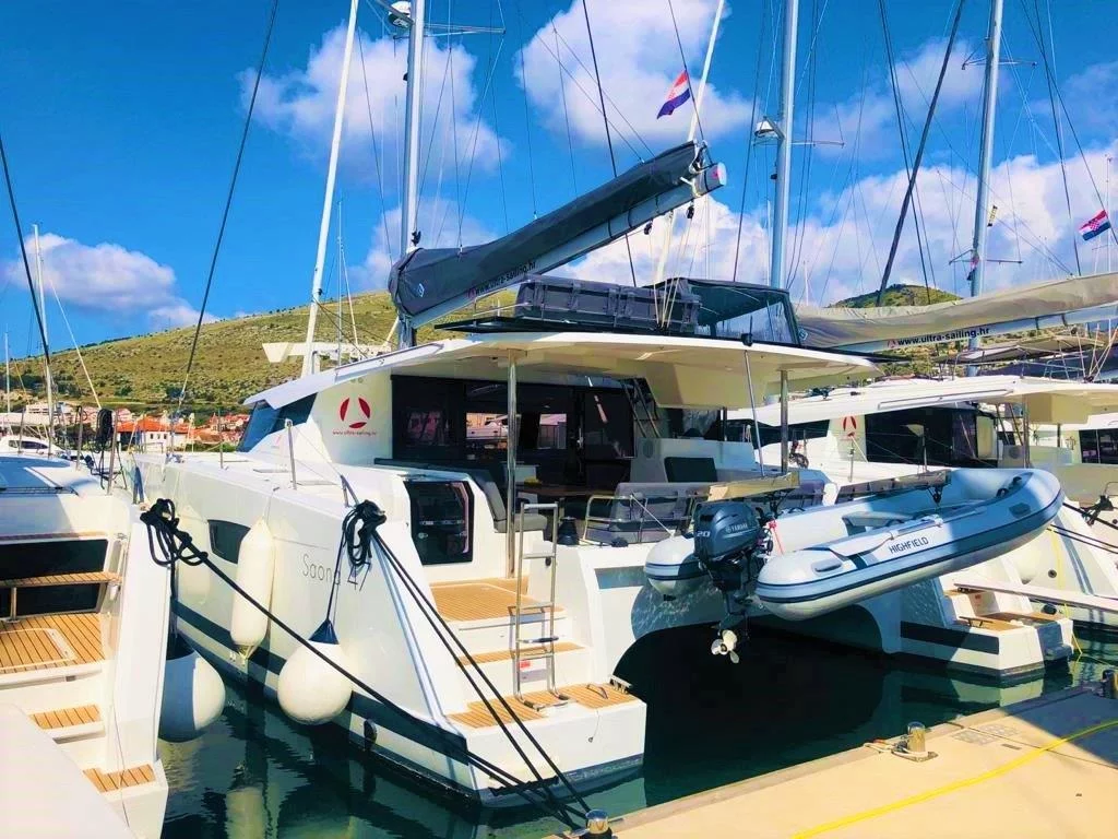 Fountaine Pajot Saona 47 Quintet - 5 + 1 cab. (Desafinado)  - 3