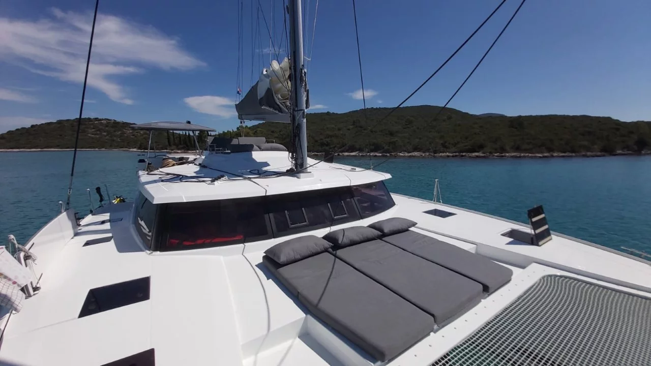 Fountaine Pajot Saona 47 Quintet - 5 + 1 cab. (Desafinado)  - 10