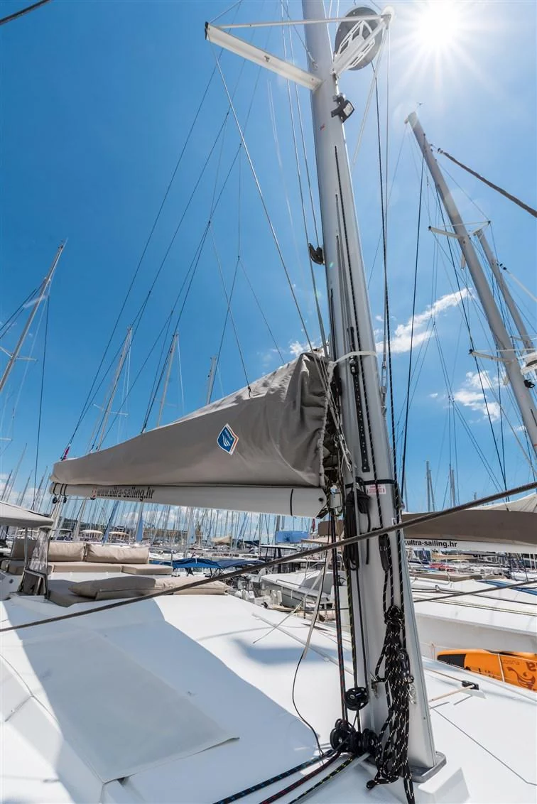 Fountaine Pajot Saona 47 Quintet - 5 + 1 cab. (Sunny Wave)  - 37