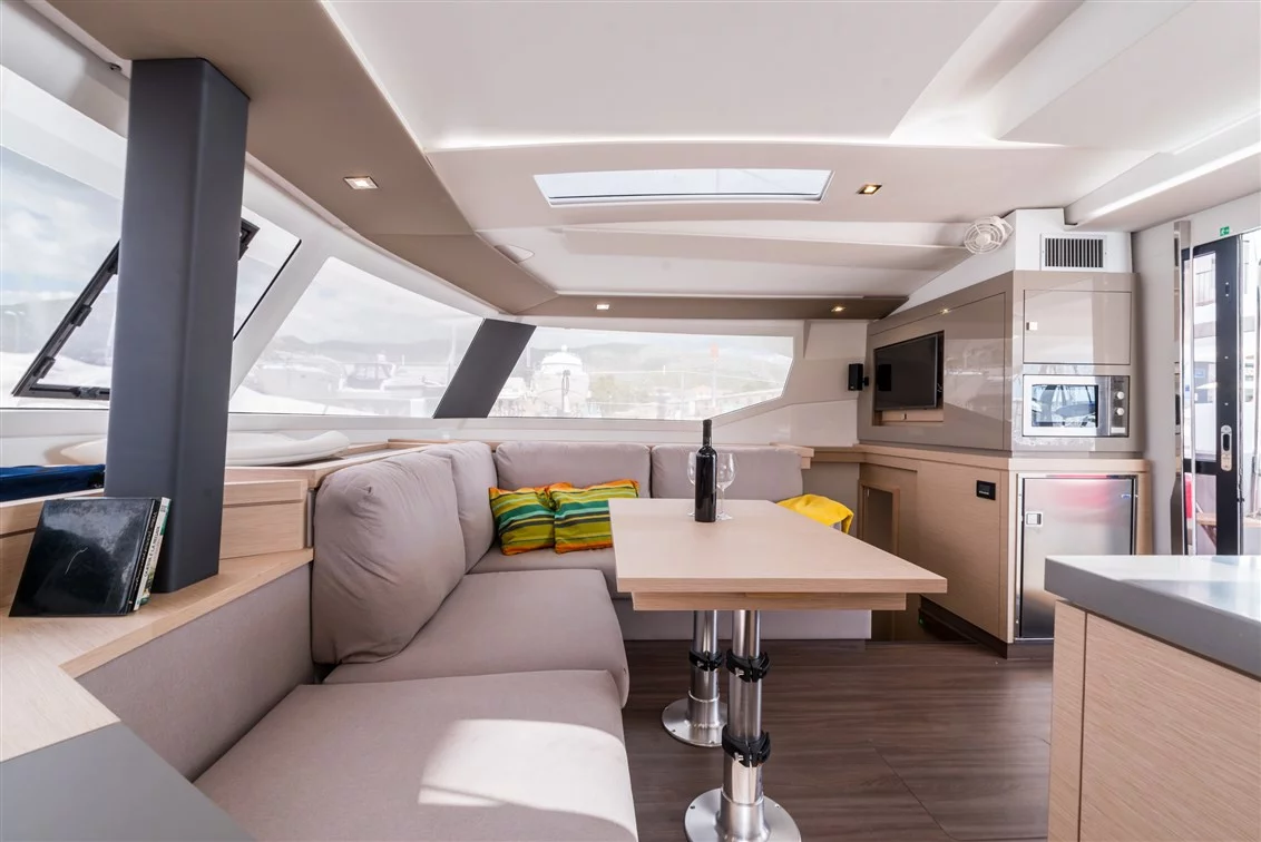 Fountaine Pajot Saona 47 Quintet - 5 + 1 cab. (Sunny Wave)  - 3