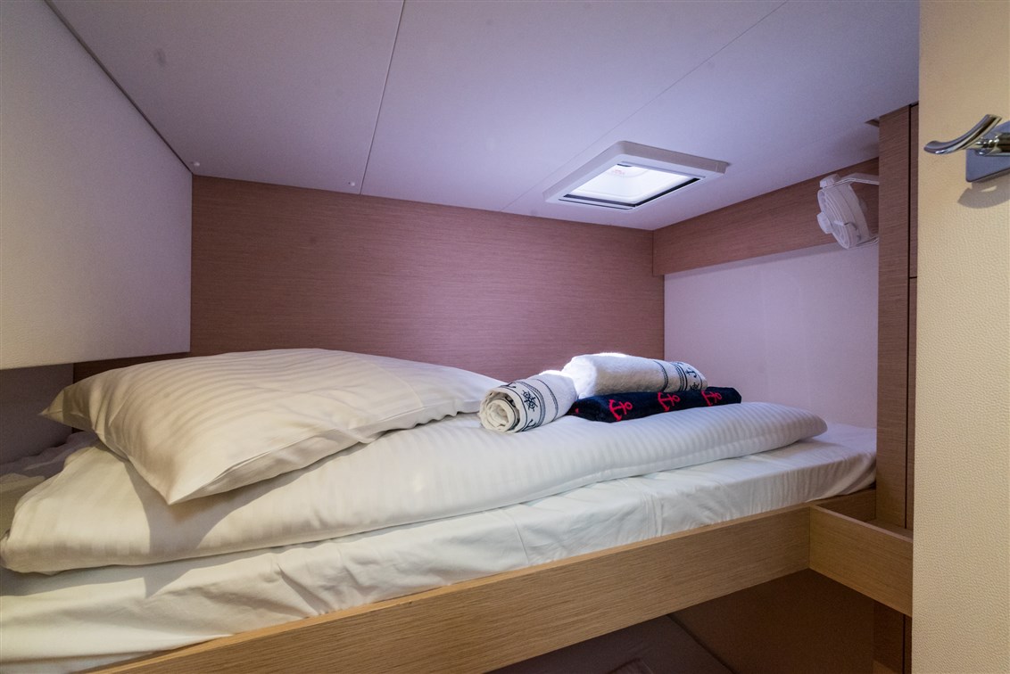 Photo #11 - Fountaine Pajot Saona 47 Quintet - 5 + 1 cab. (Sunny Wave) in Trogir - 43584