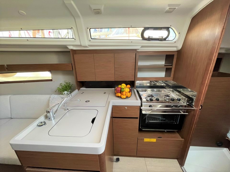 Photo #11 - Oceanis 34.1 - 3 cab. (Rookie) en Split - 43588
