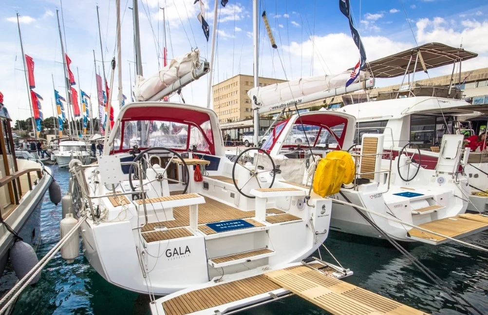 Oceanis 35 (Gala)  - 3