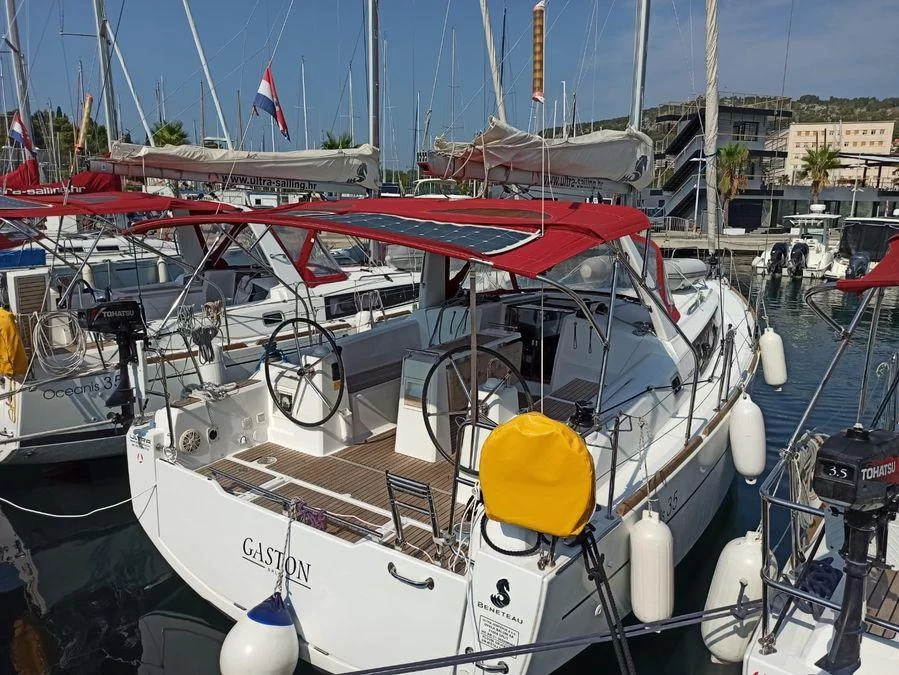 Oceanis 35 (Gaston)  - 4