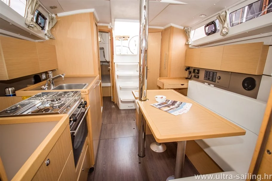 Oceanis 35 (Gaston)  - 6