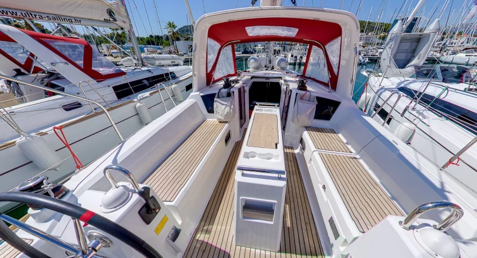 Oceanis 35.1 (Lampuga)  - 5
