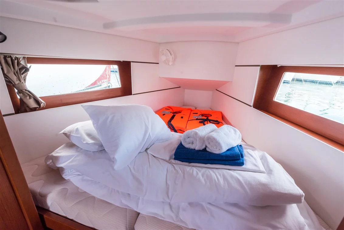 Oceanis 35.1 (Lampuga)  - 12