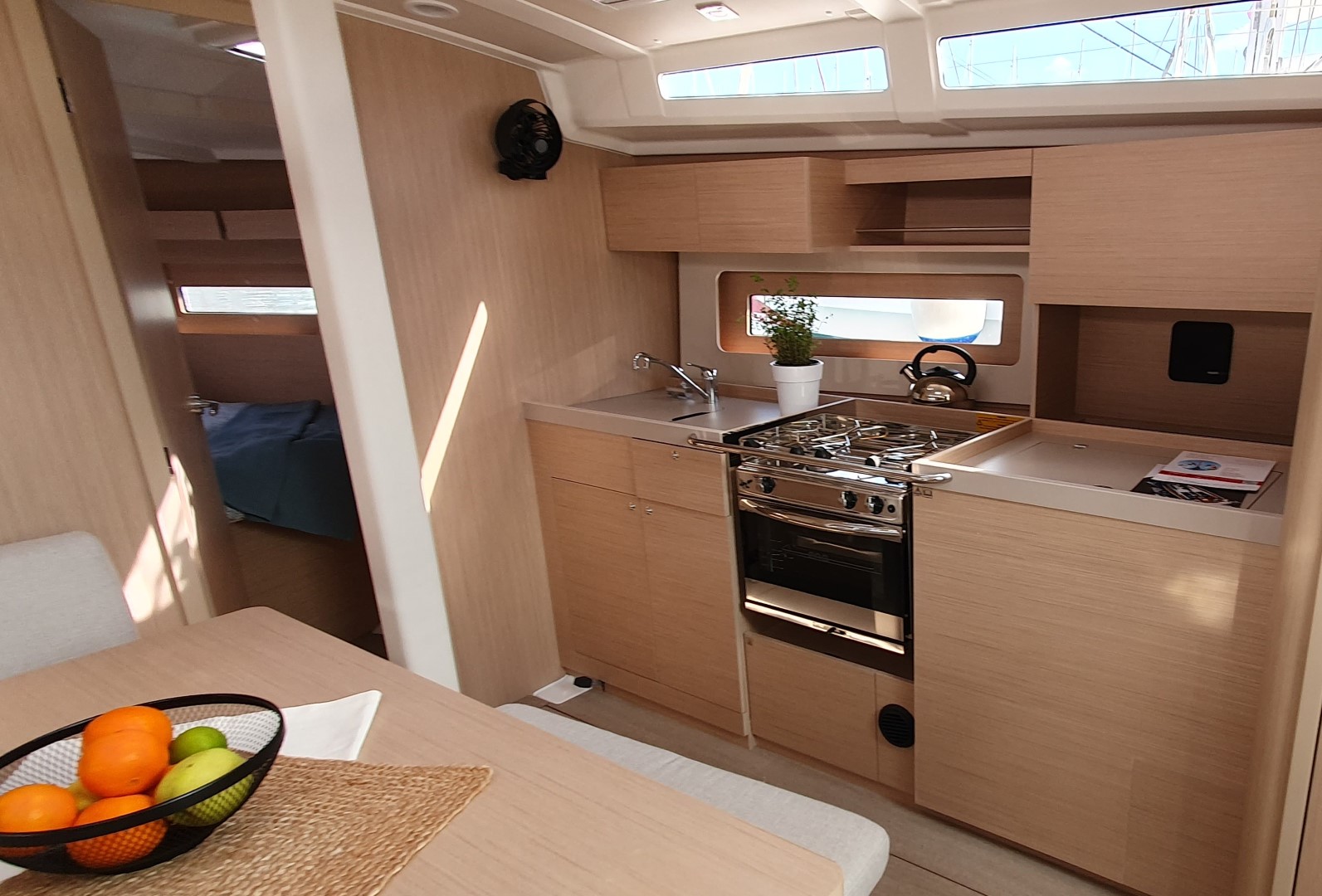Photo #10 - Oceanis 37.1 (Breeze) in Split - 43594