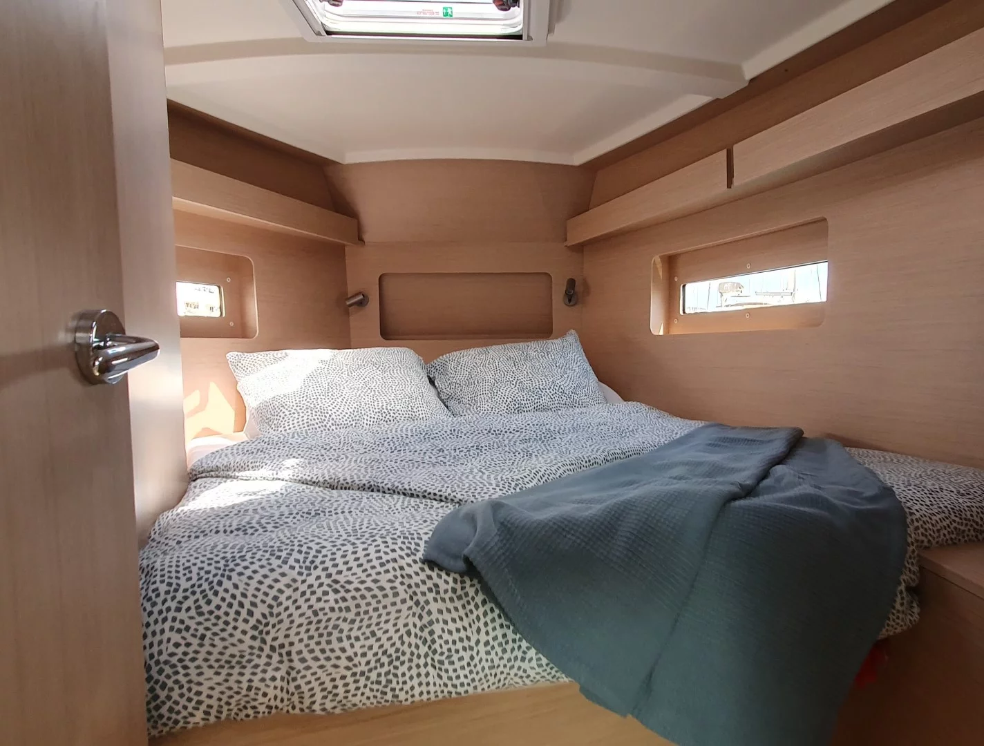 Oceanis 37.1 (Breeze)  - 15