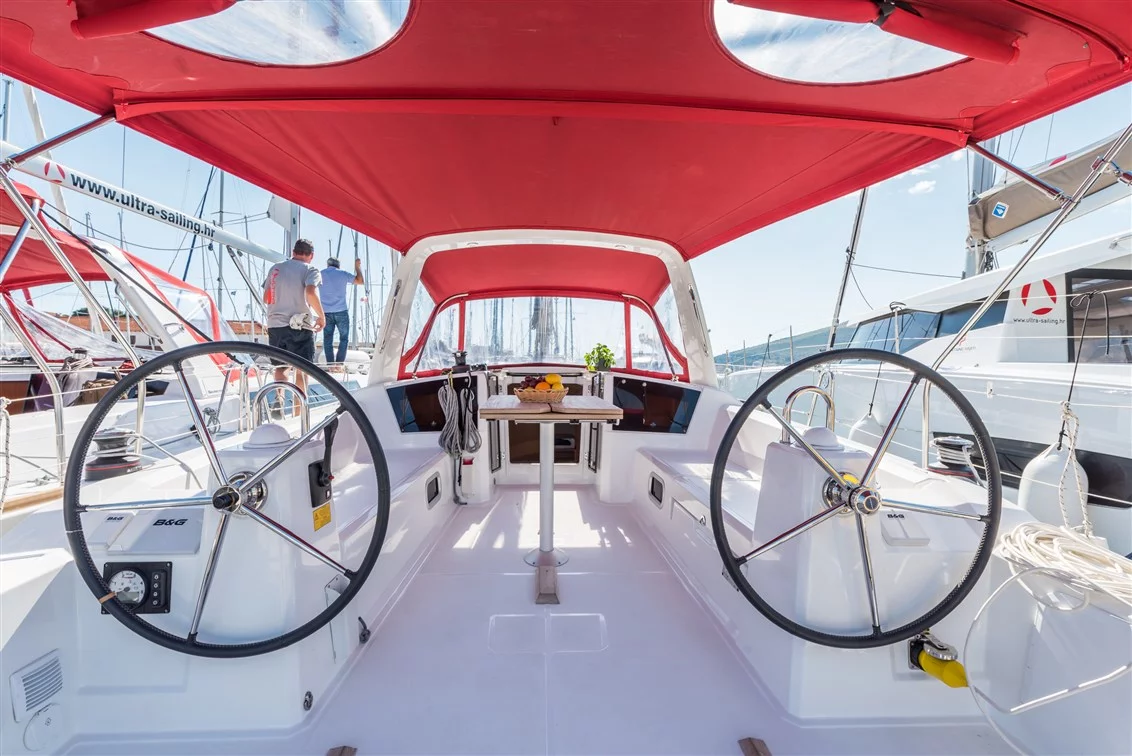 Oceanis 38 - 3 cab. (Rusalka)  - 2