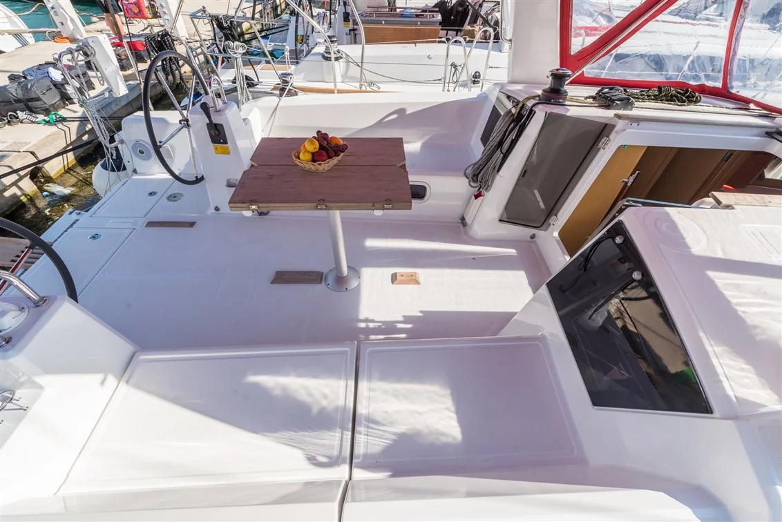 Oceanis 38 - 3 cab. (Rusalka)  - 5