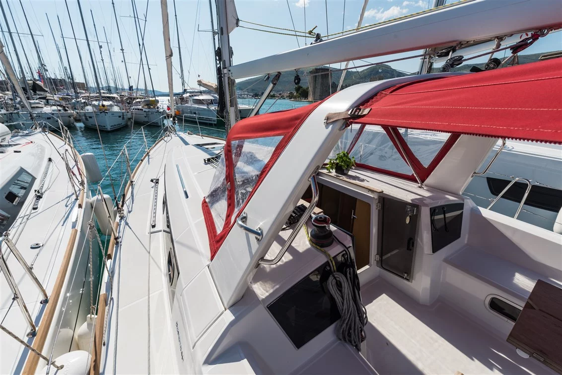 Oceanis 38 - 3 cab. (Rusalka)  - 10