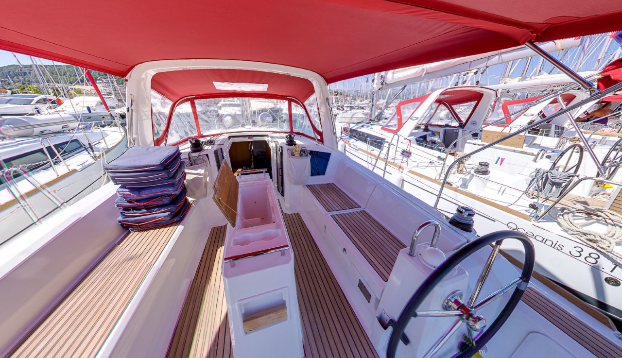 Photo #3 - Oceanis 38.1 (Cvita) in Split - 43596