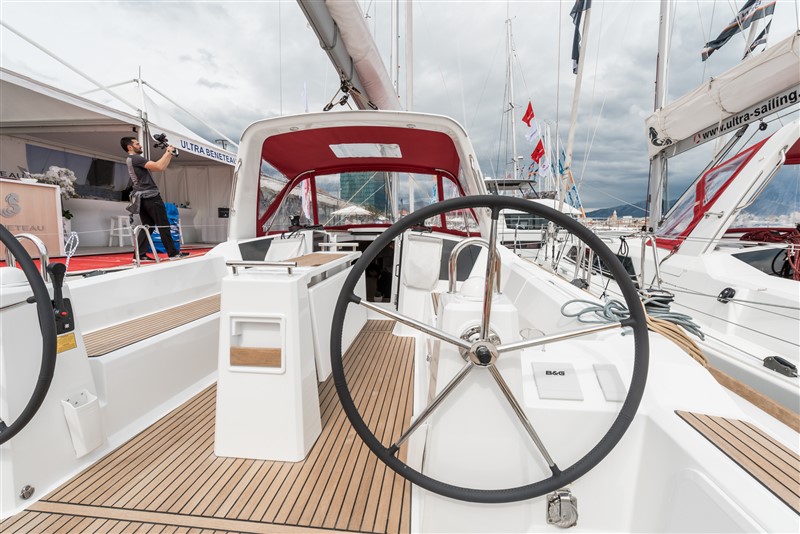 Photo #4 - Oceanis 38.1 (Majano) en Split - 43598