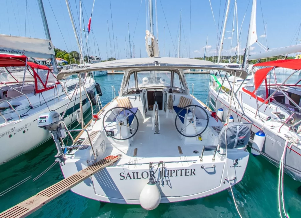 Oceanis 38.1 (Sailor Jupiter)  - 3