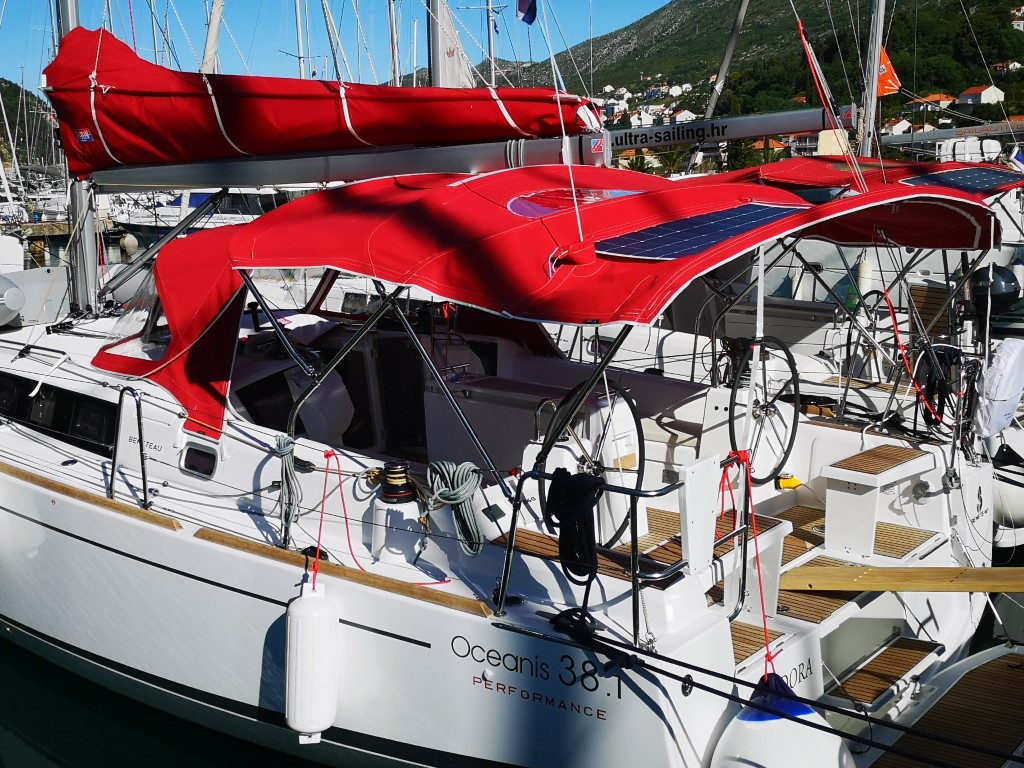 Photo #3 - Oceanis 38.1 (Teodora) en Dubrovnik - 43601