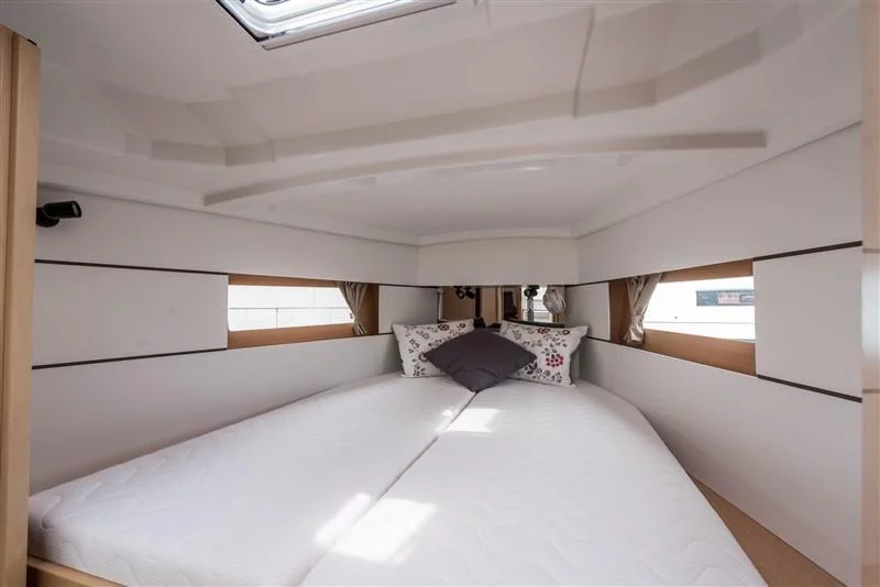 Oceanis 38.1 (Teodora)  - 5
