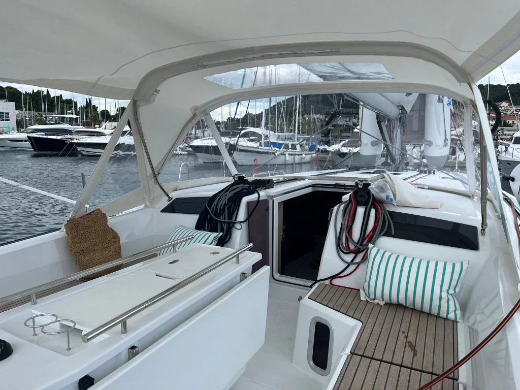 Oceanis 40.1 - 3 cab. (Cosmic Dancer)  - 6