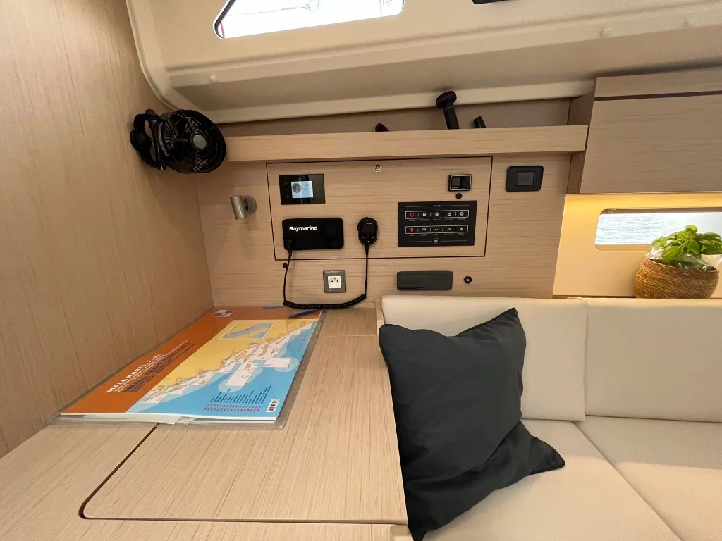 Oceanis 40.1 - 3 cab. (Cosmic Dancer)  - 14