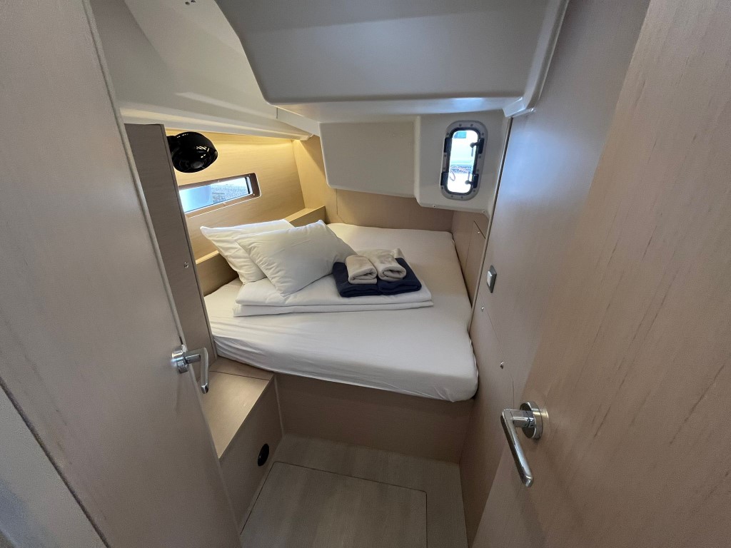 Photo #17 - Oceanis 40.1 - 3 cab. (Cosmic Dancer) in Split - 43604