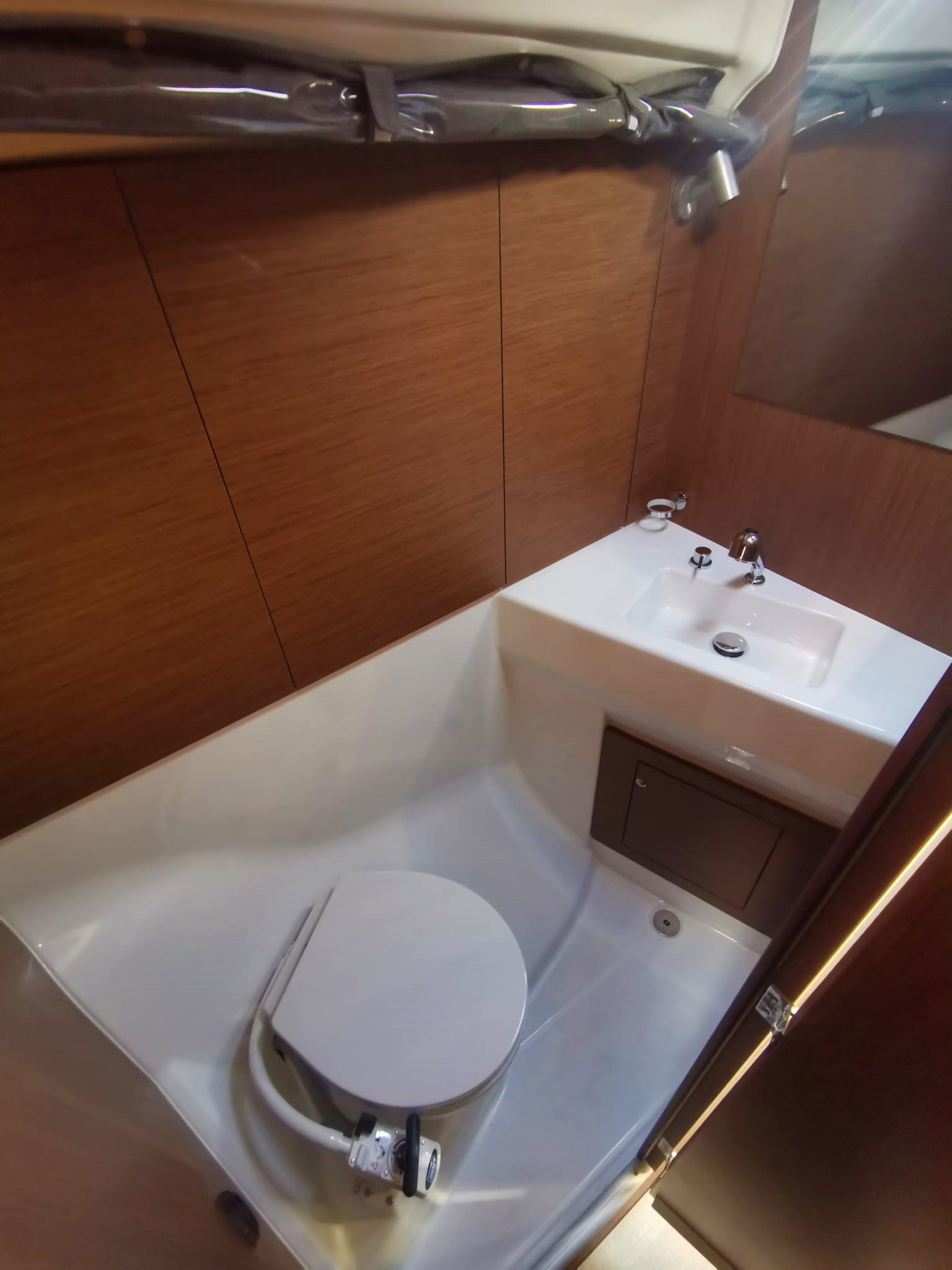 Photo #6 - Oceanis 40.1 (Dory) en Pomer - 43608
