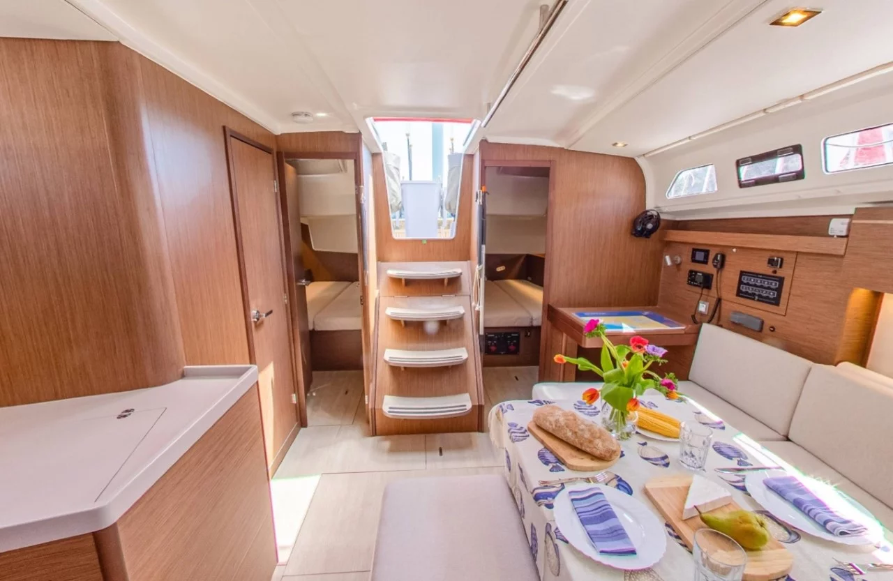 Oceanis 40.1 (Starlight)  - 6