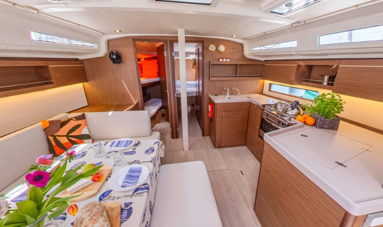 Oceanis 40.1 (Starlight)  - 8