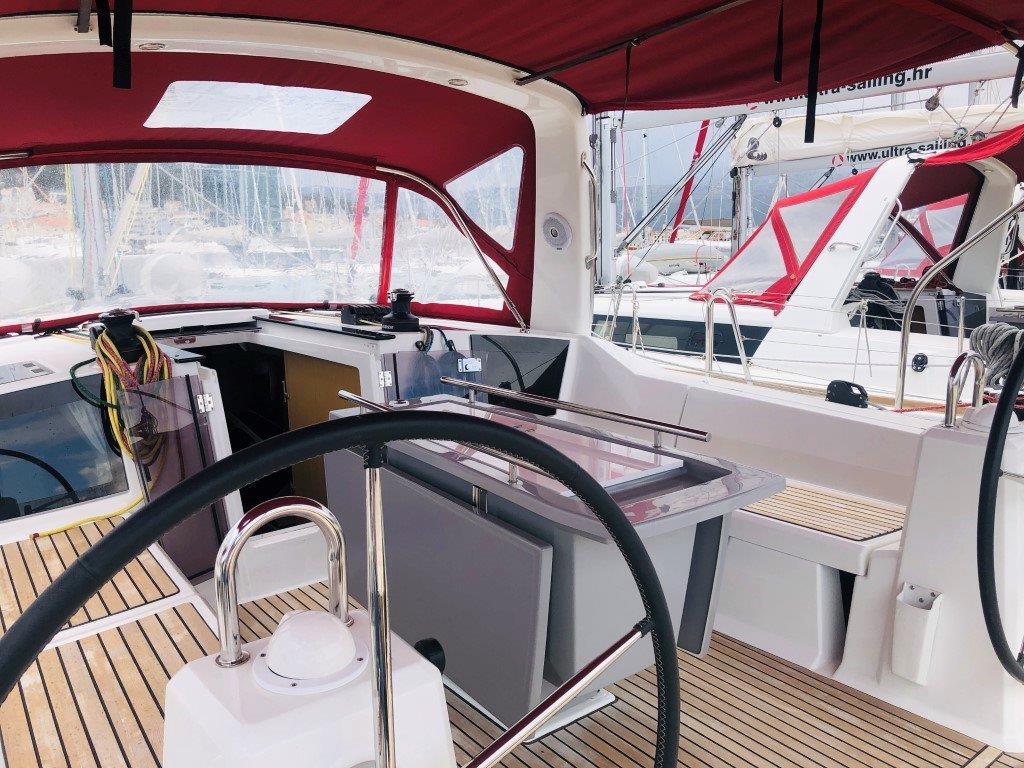 Photo #3 - Oceanis 41.1 (Luxa) en Split - 43611