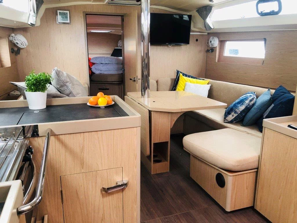 Oceanis 41.1 (Luxa)  - 6
