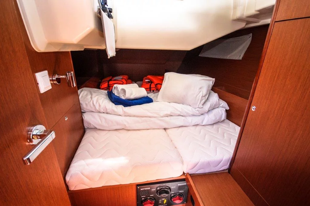 Oceanis 41.1 (Porterusa)  - 8