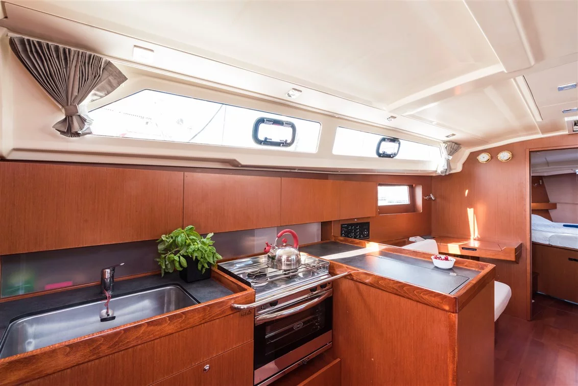 Oceanis 41.1 (Sparkling)  - 16