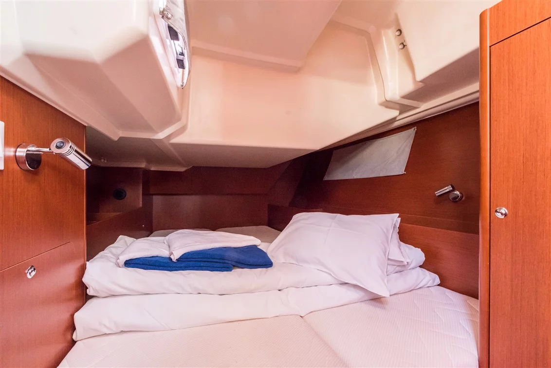 Oceanis 41.1 (Sparkling)  - 24