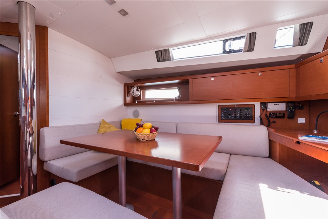 Photo #18 - Oceanis 45 - 4 cab. (Mobula One) en Split - 43616